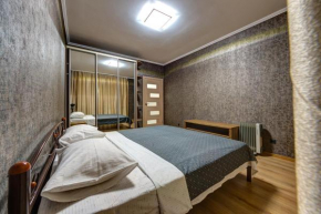 Apartments near Ukraina Shopping Mall, Kiev